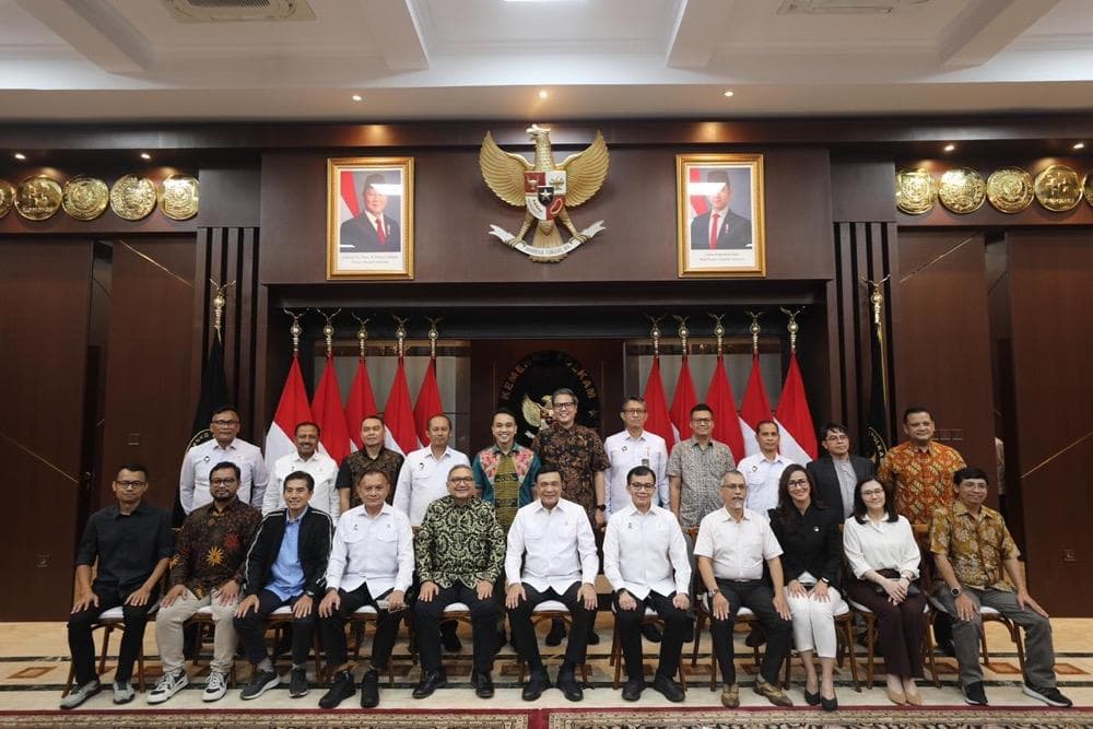 Menko Polkam Gandeng Media Lawan Hoaks dan Perkuat Ketahanan Nasional Menko Polkam Gandeng Media Lawan Hoaks dan Perkuat Ketahanan Nasional