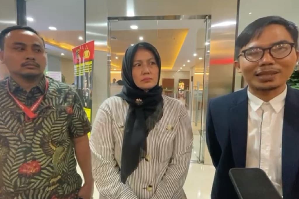 Wagub Babel Dicecar Bareskrim terkait Kasus Ijazah Palsu, Ditanya soal Wisuda hingga SPP Wagub Babel Dicecar Bareskrim terkait Kasus Ijazah Palsu, Ditanya soal Wisuda hingga SPP