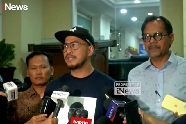 Pandji Siap Dialog Selesaikan Polemik Mens Rea: Saya Niatnya Hibur Masyarakat Pandji Siap Dialog Selesaikan Polemik Mens Rea: Saya Niatnya Hibur Masyarakat