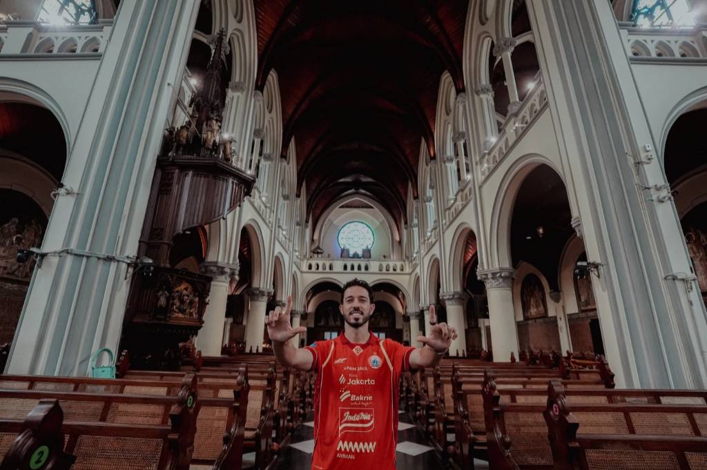 Persija Resmi Rekrut Mantan Tandem Lionel Messi Persija Resmi Rekrut Mantan Tandem Lionel Messi