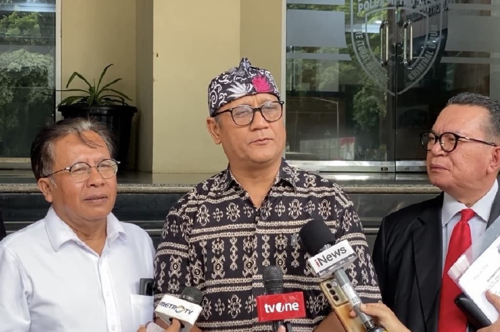 Diperiksa 4 Jam, Saksi Roy Suryo cs Dicecar 18 Pertanyaan soal Peristiwa di UGM Diperiksa 4 Jam, Saksi Roy Suryo cs Dicecar 18 Pertanyaan soal Peristiwa di UGM