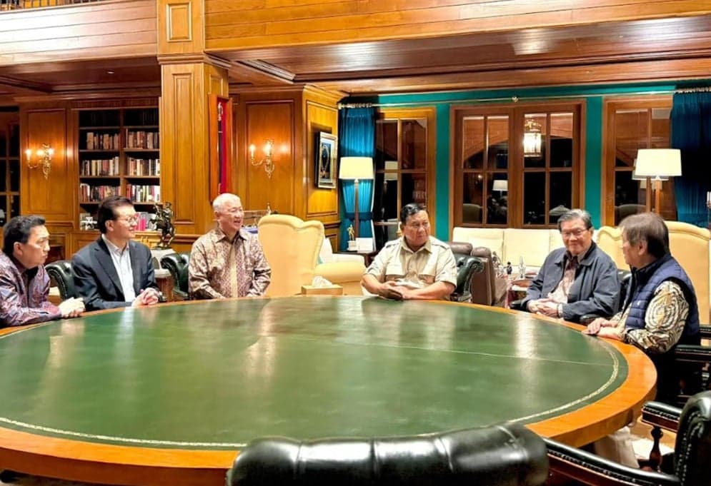 Prabowo Bertemu 5 Pengusaha Kelas Kakap di Hambalang, Ini yang Dibahas Prabowo Bertemu 5 Pengusaha Kelas Kakap di Hambalang, Ini yang Dibahas