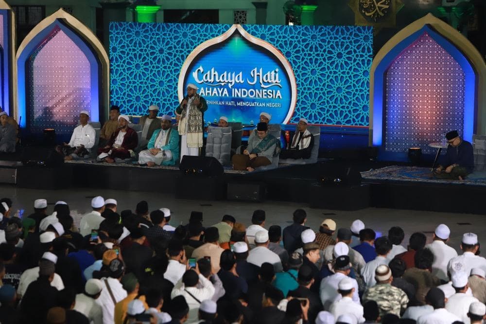 Wagub Banten Apresiasi ‘Cahaya Hati’, Perkuat Spiritualitas Jelang Ramadan Wagub Banten Apresiasi ‘Cahaya Hati’, Perkuat Spiritualitas Jelang Ramadan