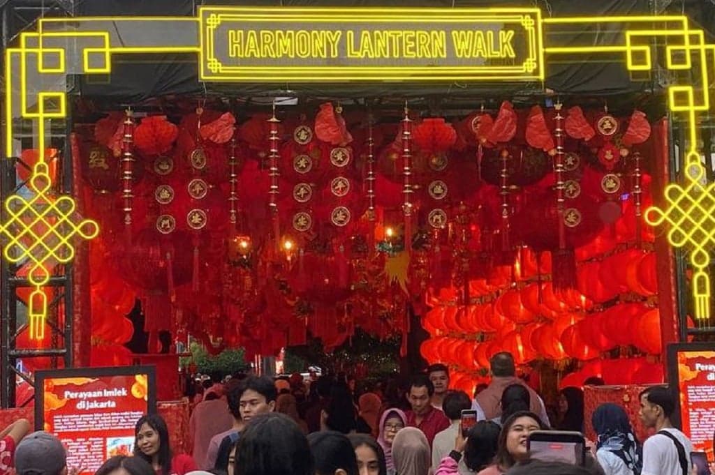 Festival Imlek 2026 di Bundaran HI Ramai Pengunjung, Ornamen Lampion Jadi Daya Tarik Festival Imlek 2026 di Bundaran HI Ramai Pengunjung, Ornamen Lampion Jadi Daya Tarik