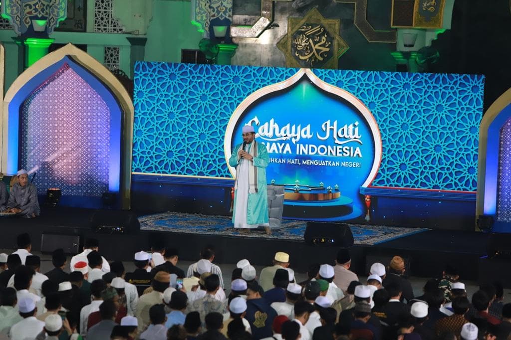 Habib Nabiel di Cahaya Hati: Puasa Itu Menahan Diri, Bukan Hanya dari Makan dan Minum Habib Nabiel di Cahaya Hati: Puasa Itu Menahan Diri, Bukan Hanya dari Makan dan Minum