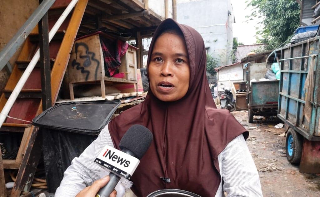 Senangnya Warga di Pondok Labu Dapat Makanan Bergizi dari MNC Peduli-Park Hyatt Jakarta Senangnya Warga di Pondok Labu Dapat Makanan Bergizi dari MNC Peduli-Park Hyatt Jakarta