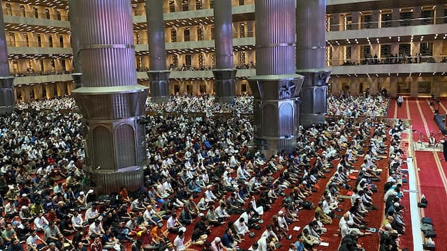 Keutamaan Shalat Tarawih 10 Hari Pertama Ramadhan dan Dalilnya Keutamaan Shalat Tarawih 10 Hari Pertama Ramadhan dan Dalilnya