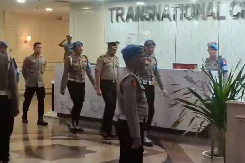 Penampakan Eks Kapolres Bima Kota AKBP Didik jelang Disidang Etik terkait Kasus Narkoba Penampakan Eks Kapolres Bima Kota AKBP Didik jelang Disidang Etik terkait Kasus Narkoba