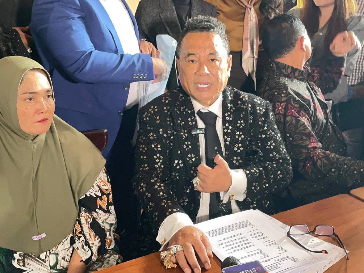 Hotman Paris Siap Kawal Kasus ABK Terancam Vonis Mati, Yakin Tidak Terlibat! Hotman Paris Siap Kawal Kasus ABK Terancam Vonis Mati, Yakin Tidak Terlibat!