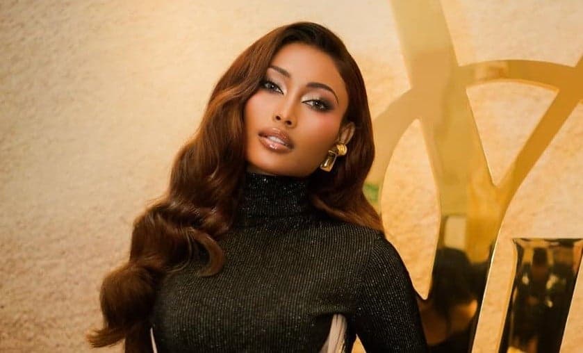 Novia Bachmid Nyanyikan Kembali Lagu Ingin Jatuh Cinta di Hari Kasih Sayang Novia Bachmid Nyanyikan Kembali Lagu Ingin Jatuh Cinta di Hari Kasih Sayang