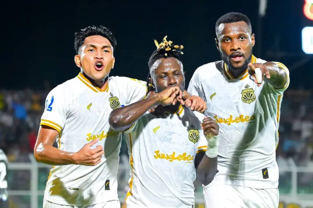 Hasil Super League: Bhayangkara FC Bantai Semen Padang 4-0, Kartu Merah Boubakary Diarra Jadi Titik Balik Hasil Super League: Bhayangkara FC Bantai Semen Padang 4-0, Kartu Merah Boubakary Diarra Jadi Titik Balik
