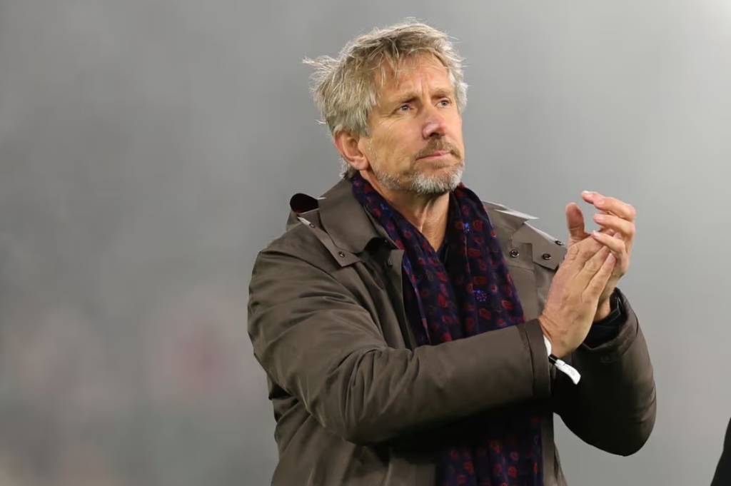Edwin van der Sar Ungkap Detik-Detik Alami Pendarahan Otak, Reaksi Pertama Bikin Terdiam Edwin van der Sar Ungkap Detik-Detik Alami Pendarahan Otak, Reaksi Pertama Bikin Terdiam