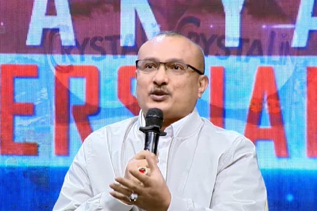 Ferdinand Blak-Blakan Bongkar Rekaman Hasto: Revisi UU KPK Lindungi Pencalonan Anak Jokowi Ferdinand Blak-Blakan Bongkar Rekaman Hasto: Revisi UU KPK Lindungi Pencalonan Anak Jokowi