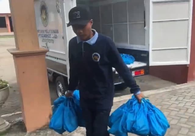 Menu MBG Ramadan di Jombang Diprotes Orang Tua Siswa, Terkini Singkong Rebus Menu MBG Ramadan di Jombang Diprotes Orang Tua Siswa, Terkini Singkong Rebus