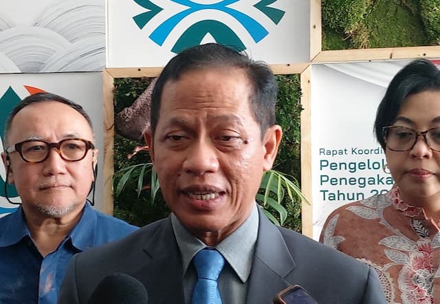 Menteri LH Siapkan Gugatan Perdata Kasus Pencemaran Pestisida di Sungai Cisadane Menteri LH Siapkan Gugatan Perdata Kasus Pencemaran Pestisida di Sungai Cisadane