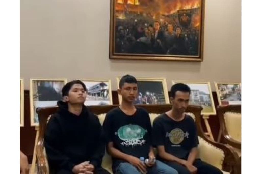3 Mahasiswa Diamankan saat Demo Ricuh di Polda DIY, Langsung Dipulangkan ke Rektorat 3 Mahasiswa Diamankan saat Demo Ricuh di Polda DIY, Langsung Dipulangkan ke Rektorat