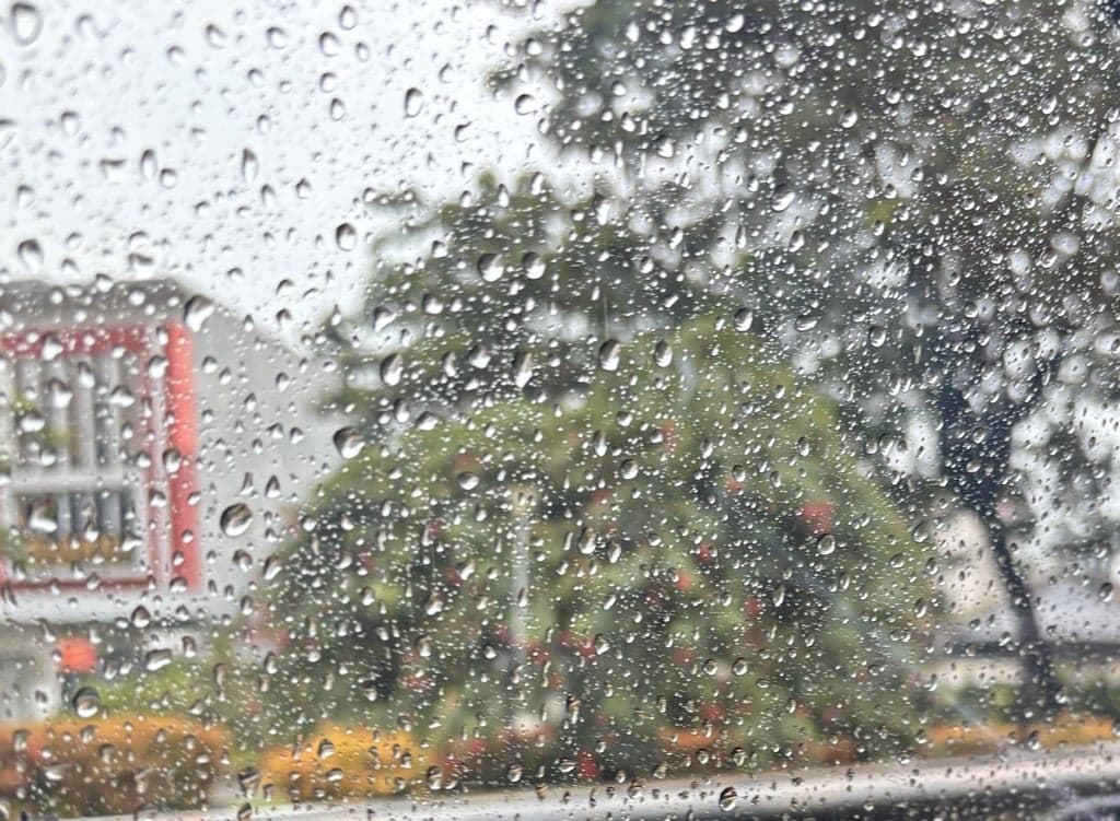 Hujan Lebat Guyur Wilayah Jabodetabek Pagi Ini Hujan Lebat Guyur Wilayah Jabodetabek Pagi Ini