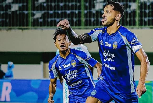 Hasil Super League: PSIM Hajar PSBS, Franco Ramos Menggila Hasil Super League: PSIM Hajar PSBS, Franco Ramos Menggila