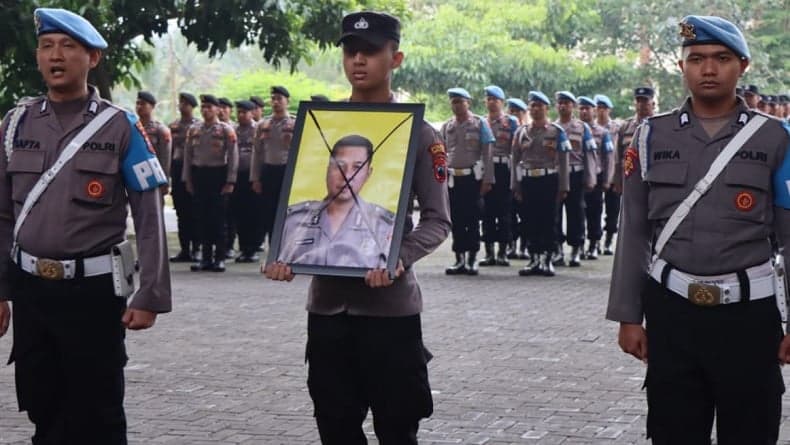 Lakukan Pelanggaran Berat, Bripka Dannu Arrief Usman Anggota Polres Temanggung Dipecat Lakukan Pelanggaran Berat, Bripka Dannu Arrief Usman Anggota Polres Temanggung Dipecat