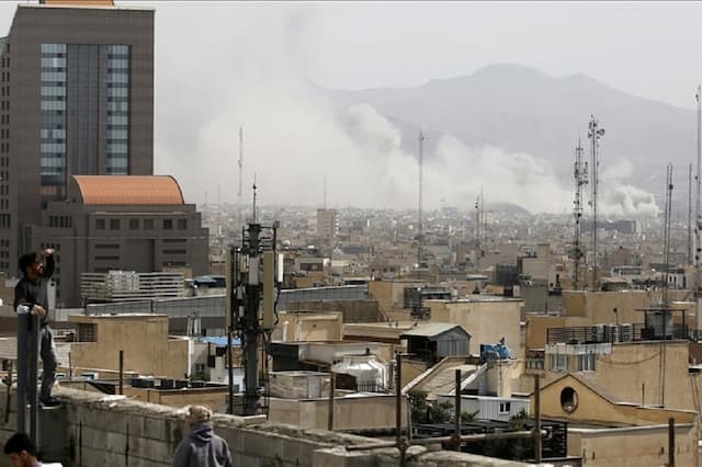 Perang AS-Israel vs Iran Picu Kekacauan di Timur Tengah, 8 Negara Tutup Wilayah Udara Perang AS-Israel vs Iran Picu Kekacauan di Timur Tengah, 8 Negara Tutup Wilayah Udara