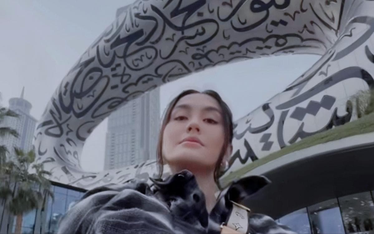 Ungkap Kondisinya di Dubai, Agnez Mo Sebut Tak Sengeri di Internet: Aku Aman! Ungkap Kondisinya di Dubai, Agnez Mo Sebut Tak Sengeri di Internet: Aku Aman!