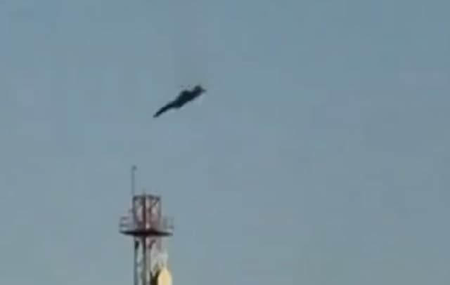 Nah, 3 Jet Tempur F-15E AS Jatuh Tertembak Rudal Kuwait saat Akan Serang Iran Nah, 3 Jet Tempur F-15E AS Jatuh Tertembak Rudal Kuwait saat Akan Serang Iran