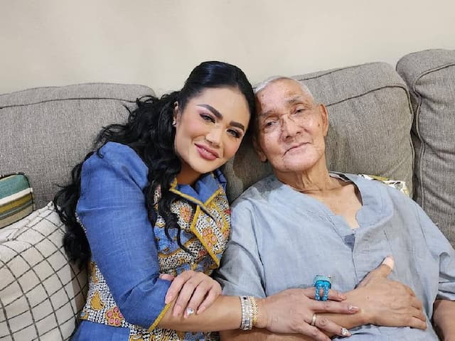 Innalillahi, Kris Dayanti Berdukacita Try Sutrisno Meninggal Dunia Innalillahi, Kris Dayanti Berdukacita Try Sutrisno Meninggal Dunia