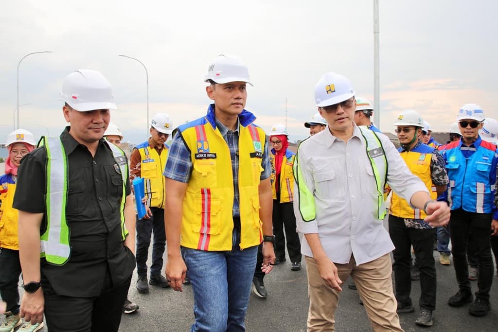 Menko AHY Kunker ke Singkawang, Tinjau Pembangunan Infrastruktur Strategis dan Hadiri Cap Go Meh Menko AHY Kunker ke Singkawang, Tinjau Pembangunan Infrastruktur Strategis dan Hadiri Cap Go Meh