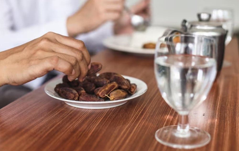 Jadwal Buka Puasa Kota Bogor dan Sekitarnya 3 Maret 2026 Jadwal Buka Puasa Kota Bogor dan Sekitarnya 3 Maret 2026