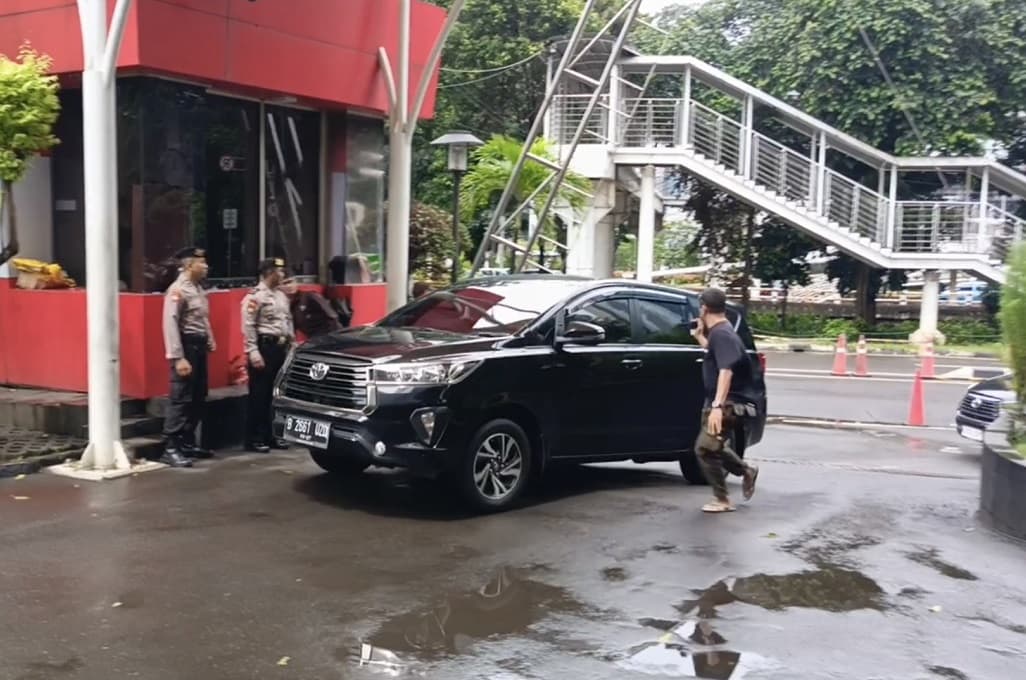 Bupati Pekalongan Fadia Arafiq Tiba di KPK usai Kena OTT Bupati Pekalongan Fadia Arafiq Tiba di KPK usai Kena OTT