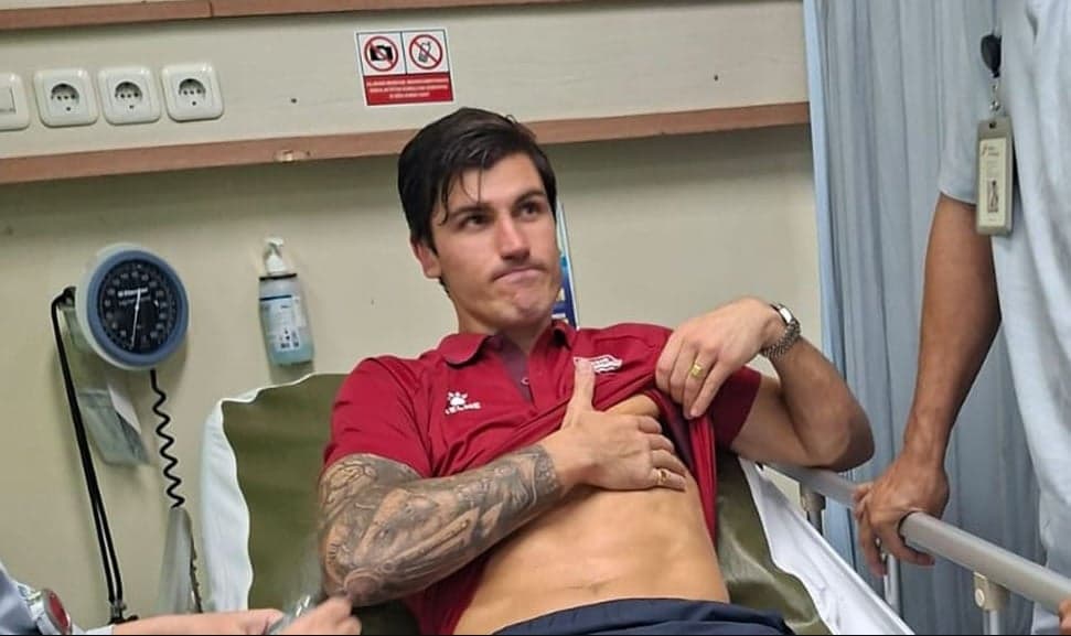 Kondisi Terkini Sergio Castel usai Insiden Rusuk Vs Persebaya Kondisi Terkini Sergio Castel usai Insiden Rusuk Vs Persebaya