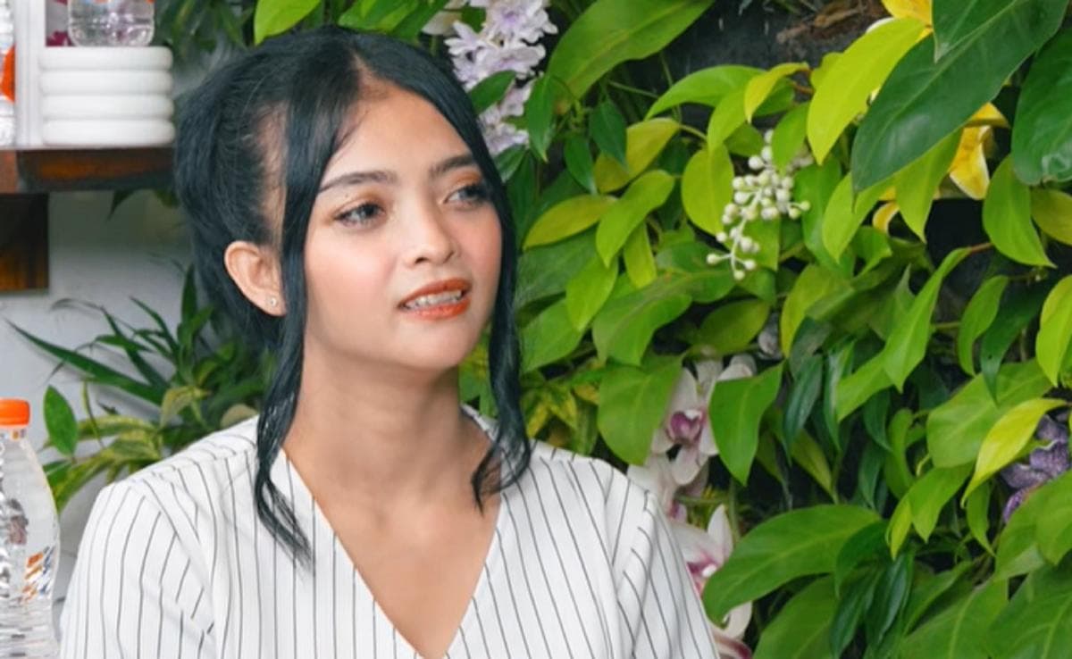 Vina Luciana Bantah Guna-Guna Anak Artis Senior Firdha Razak: Dia Pincang dari Dulu! Vina Luciana Bantah Guna-Guna Anak Artis Senior Firdha Razak: Dia Pincang dari Dulu!