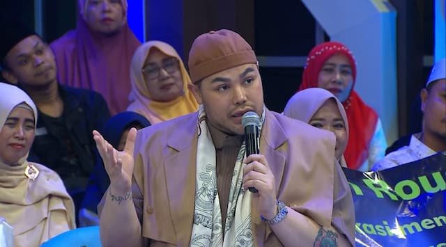 Ivan Gunawan Hadir di Panggung Top 5 Cahaya Muda Indonesia, Bawa Suasana Berbeda Ivan Gunawan Hadir di Panggung Top 5 Cahaya Muda Indonesia, Bawa Suasana Berbeda