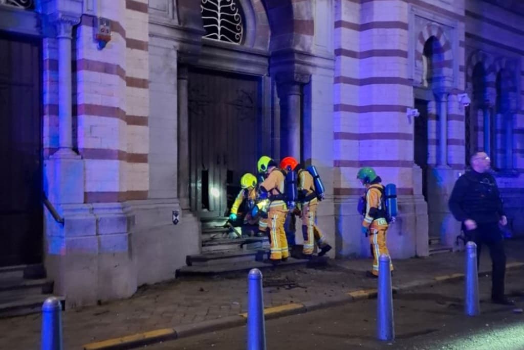 Sinagoge Bersejarah di Belgia Rusak Dihantam Ledakan Sinagoge Bersejarah di Belgia Rusak Dihantam Ledakan