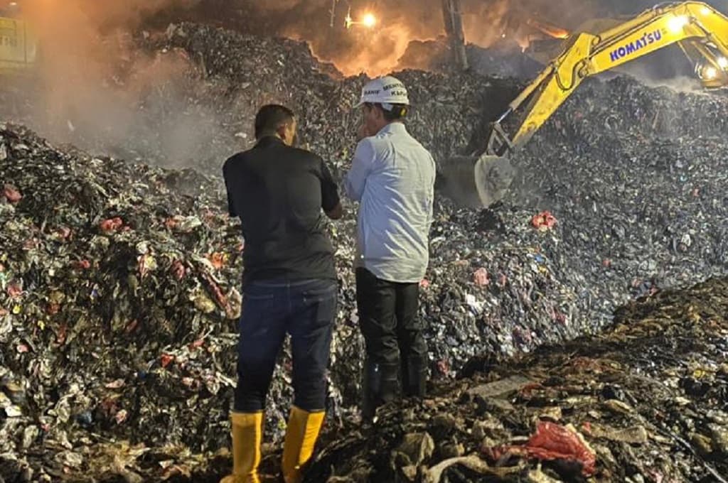 Update Korban Longsor Bantargebang: 4 Tewas, 4 Selamat, 5 Masih Hilang Update Korban Longsor Bantargebang: 4 Tewas, 4 Selamat, 5 Masih Hilang