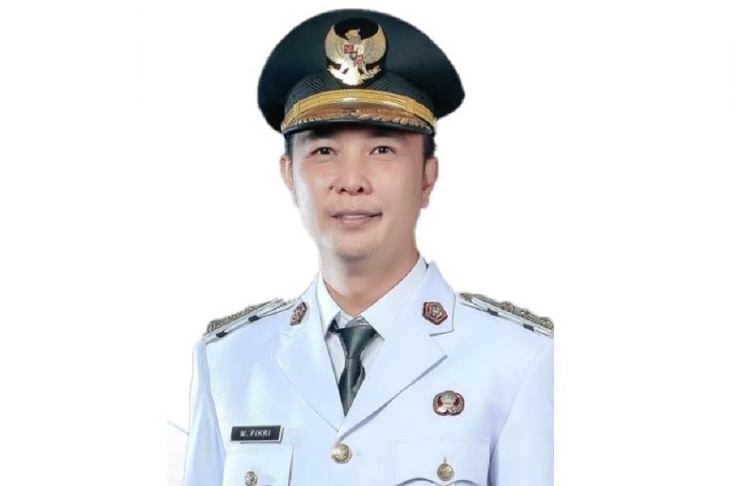 Profil M Fikri Thobari, Bupati Rejang Lebong yang Terjaring OTT KPK Profil M Fikri Thobari, Bupati Rejang Lebong yang Terjaring OTT KPK