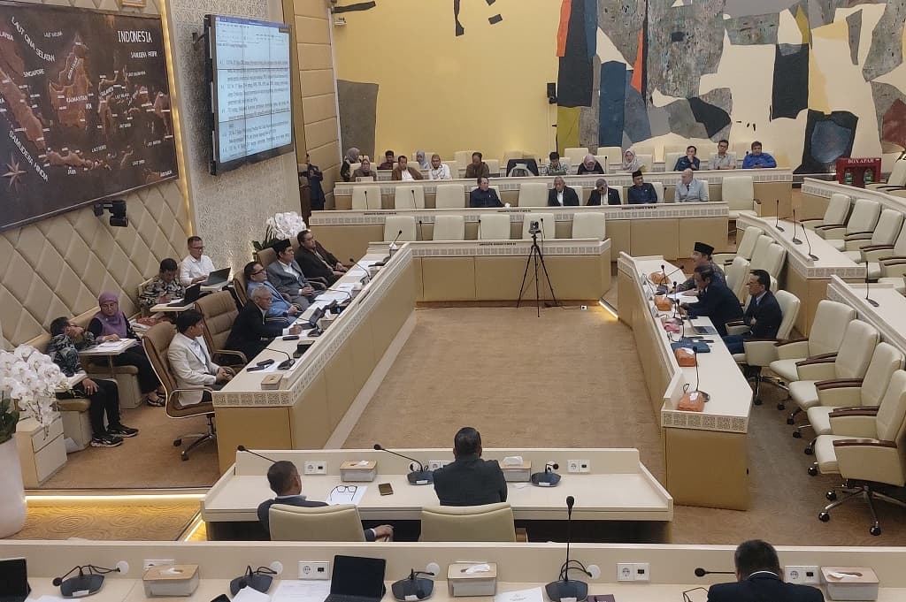 Bahas Desain Pemilu, Komisi II DPR Undang Mahfud MD hingga Refly Harun Bahas Desain Pemilu, Komisi II DPR Undang Mahfud MD hingga Refly Harun