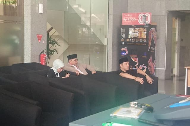 Eks Menag Yaqut Penuhi Panggilan KPK terkait Kasus Kuota Haji, Bakal Ditahan? Eks Menag Yaqut Penuhi Panggilan KPK terkait Kasus Kuota Haji, Bakal Ditahan?