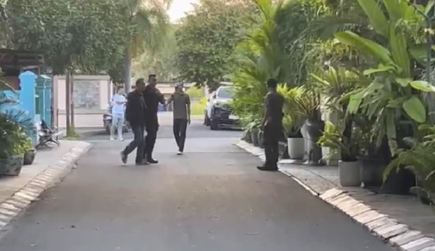 Rismon Sianipar Minta Maaf ke Jokowi soal Ijazah Palsu, Akui Salah Analisis Rismon Sianipar Minta Maaf ke Jokowi soal Ijazah Palsu, Akui Salah Analisis