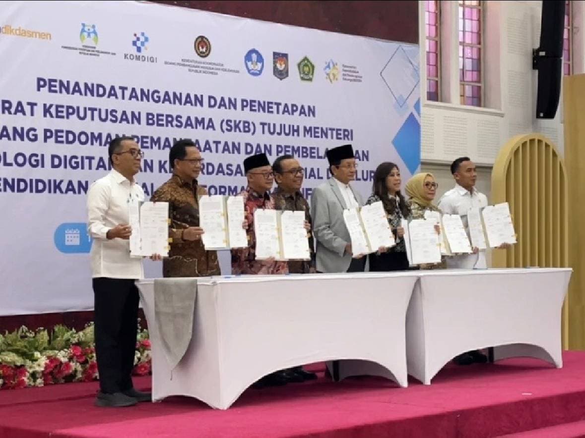 Fix! Siswa SD-SMA Tak Boleh Pakai AI Instan seperti ChatGPT Fix! Siswa SD-SMA Tak Boleh Pakai AI Instan seperti ChatGPT