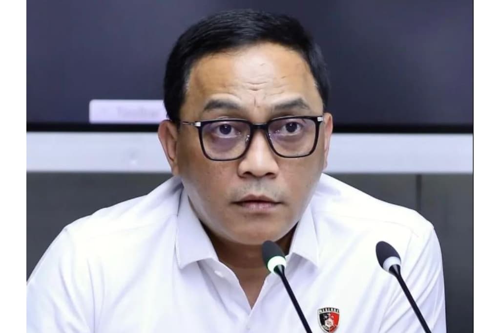 Bareskrim Tangkap DPO Bandar Narkoba Boy Jaringan Koko Erwin di Pontianak Bareskrim Tangkap DPO Bandar Narkoba Boy Jaringan Koko Erwin di Pontianak