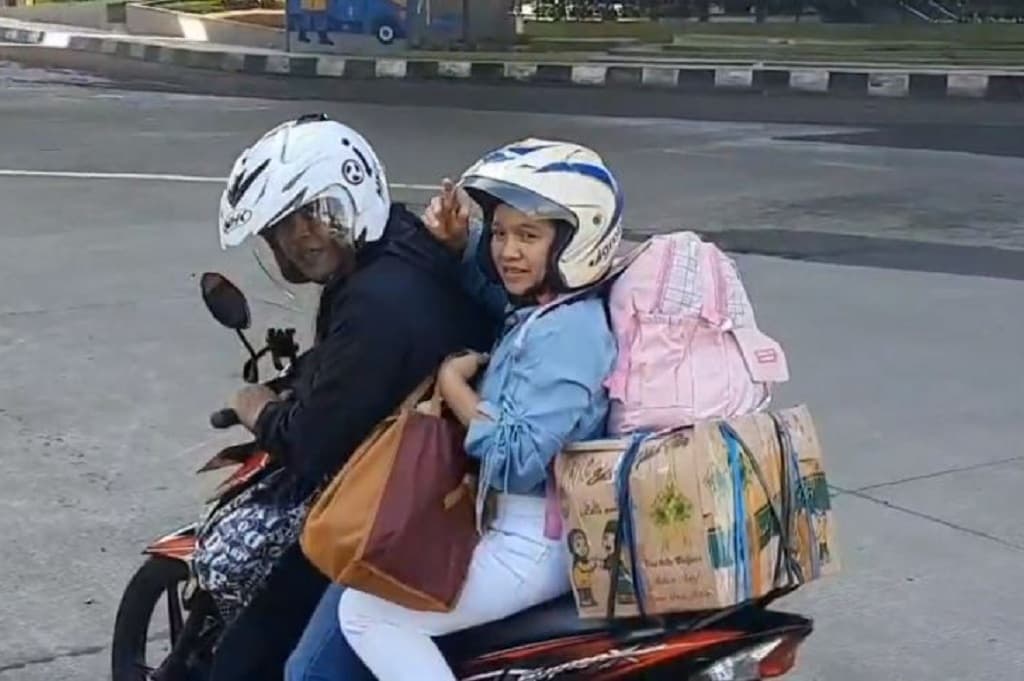 H-6 Lebaran, Pemudik Motor Mulai Padati Jalur Arteri Kalimalang H-6 Lebaran, Pemudik Motor Mulai Padati Jalur Arteri Kalimalang