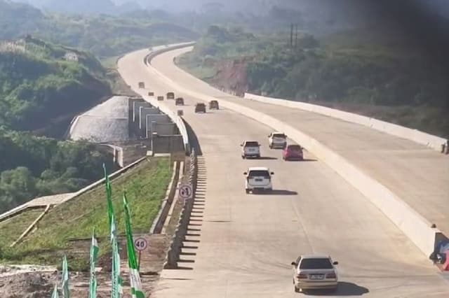 Tol Bocimi Seksi 3 Dibuka Fungsional Mulai Hari Ini selama Mudik Lebaran Tol Bocimi Seksi 3 Dibuka Fungsional Mulai Hari Ini selama Mudik Lebaran