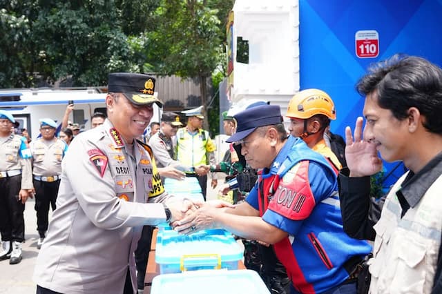 Wakapolri Pantau Arus Mudik, Pastikan 2.746 Pos Operasi Ketupat 2026 Siap Layani Pemudik Wakapolri Pantau Arus Mudik, Pastikan 2.746 Pos Operasi Ketupat 2026 Siap Layani Pemudik