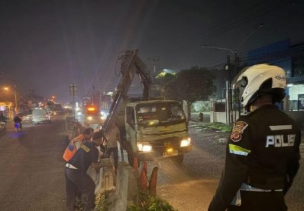 Cegah Kemacetan Mudik, 30 Titik Putar Balik di Jalur Pantura Bekasi Ditutup Cegah Kemacetan Mudik, 30 Titik Putar Balik di Jalur Pantura Bekasi Ditutup