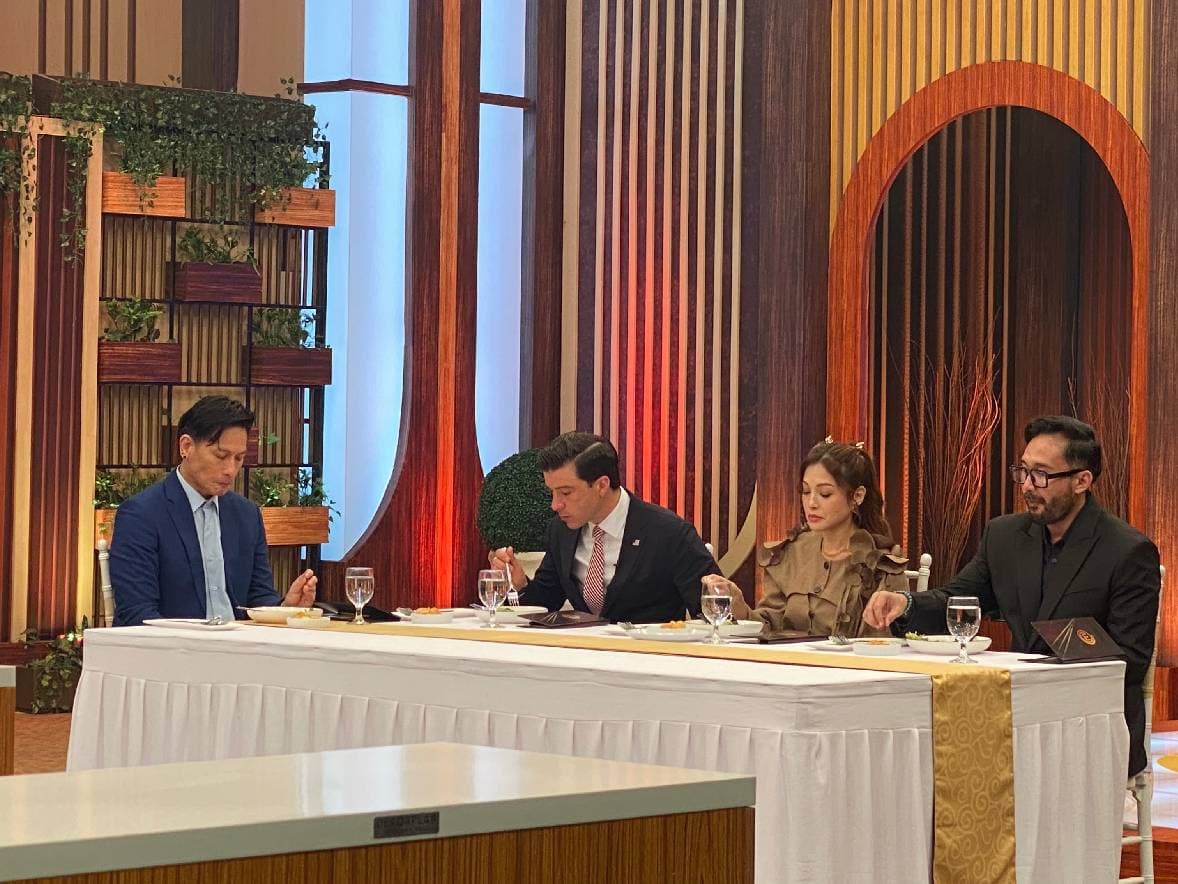 Luke J Lindberg Puas dengan Hidangan di Grand Final MasterChef Indonesia Season 13 Luke J Lindberg Puas dengan Hidangan di Grand Final MasterChef Indonesia Season 13