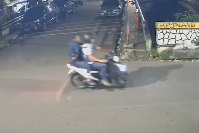 Polisi: Pelaku Penyiraman Air Keras Aktivis KontraS Bisa Lebih dari 2 Orang Polisi: Pelaku Penyiraman Air Keras Aktivis KontraS Bisa Lebih dari 2 Orang