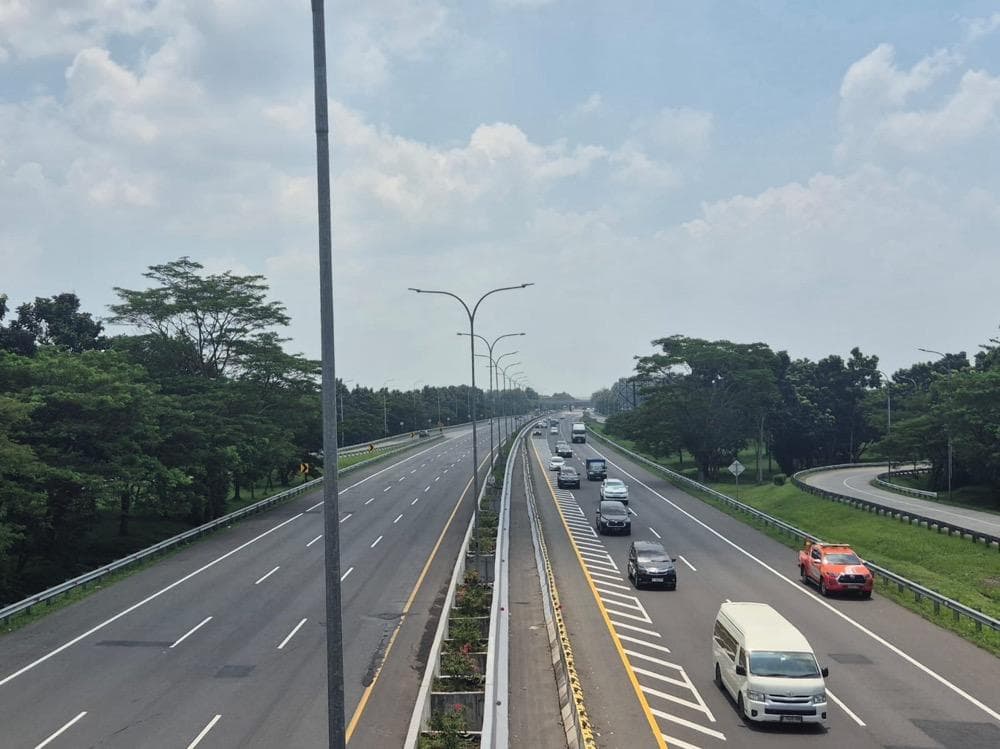 Arus Mudik Lebaran Dimulai, 31.000 Kendaraan Padati Tol Cipali Arus Mudik Lebaran Dimulai, 31.000 Kendaraan Padati Tol Cipali