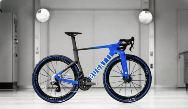 Bugatti Luncurkan Sepeda Super Mewah, Bikin Kaget Harganya Lebih Mahal dari Corolla Bugatti Luncurkan Sepeda Super Mewah, Bikin Kaget Harganya Lebih Mahal dari Corolla