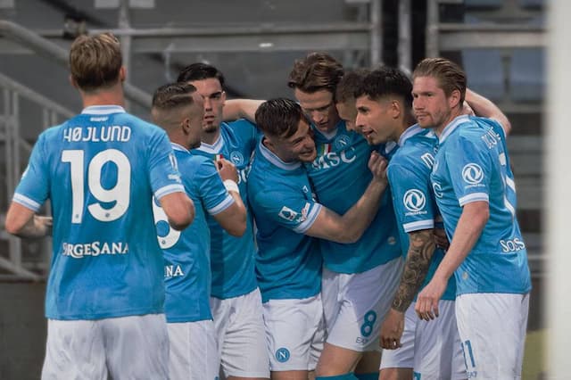 Hasil Liga Italia: Napoli vs Cagliari 1-0, Tren Positif Berlanjut dan Tekan Inter di Klasemen Hasil Liga Italia: Napoli vs Cagliari 1-0, Tren Positif Berlanjut dan Tekan Inter di Klasemen